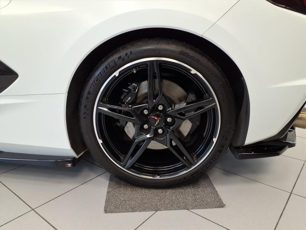 Used 2020 Chevrolet Corvette Stingray Premium Cpe w/ 3LT Preferred Equipment Group image 10