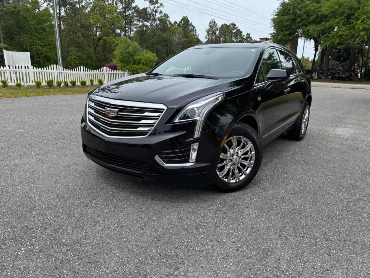 Used 2017 Cadillac XT5 Luxury w/ Driver Awareness Package image 7