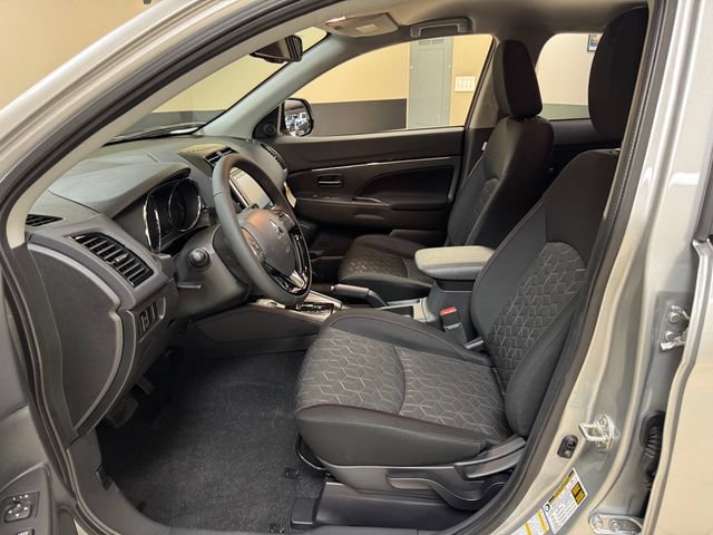 New 2026 Mitsubishi Outlander Sport LE AWD/4WD image 8