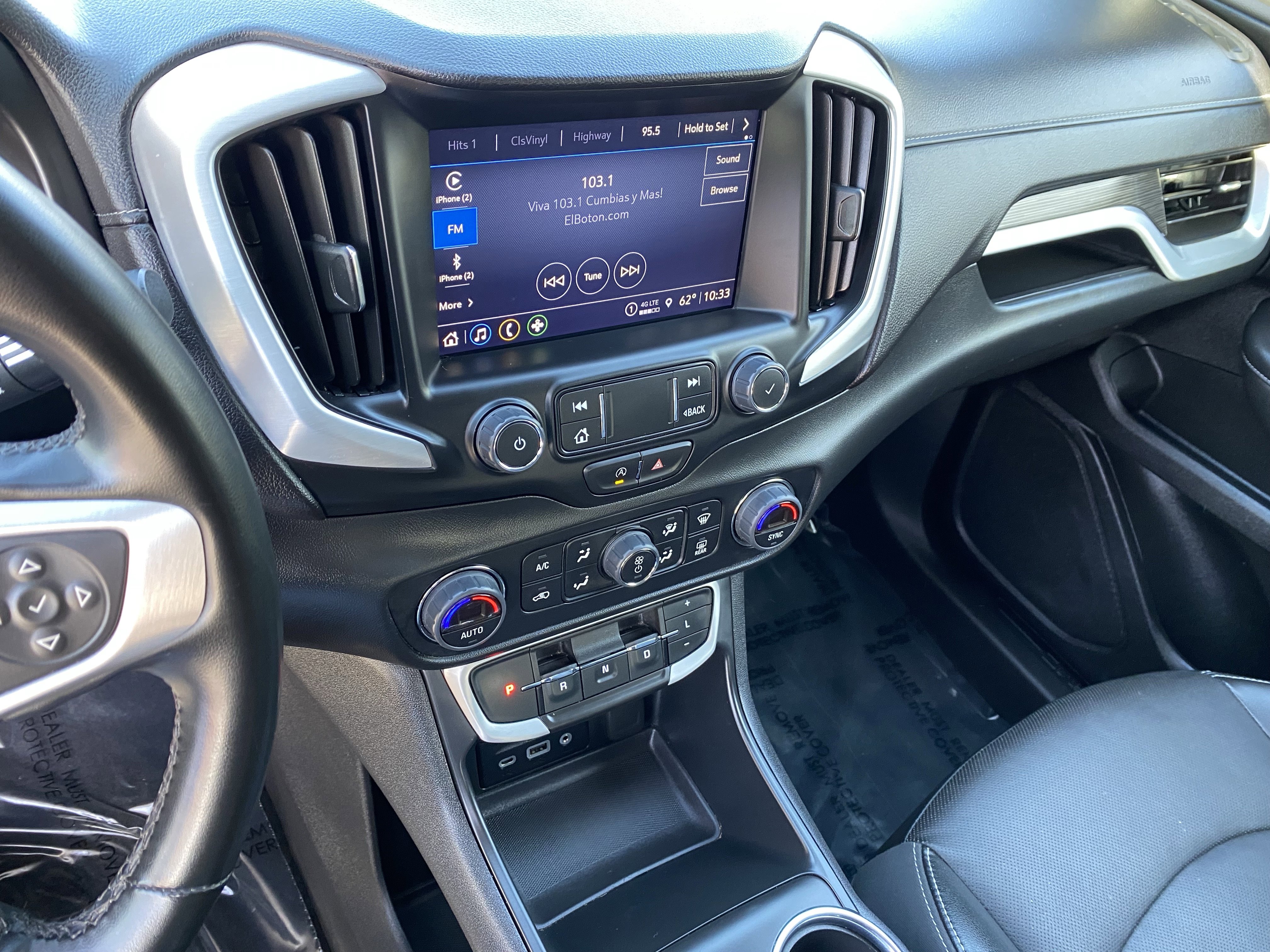 Used 2023 GMC Terrain SLT image 18