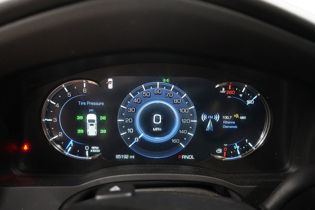 Used 2020 Cadillac Escalade Premium Luxury RWD image 36