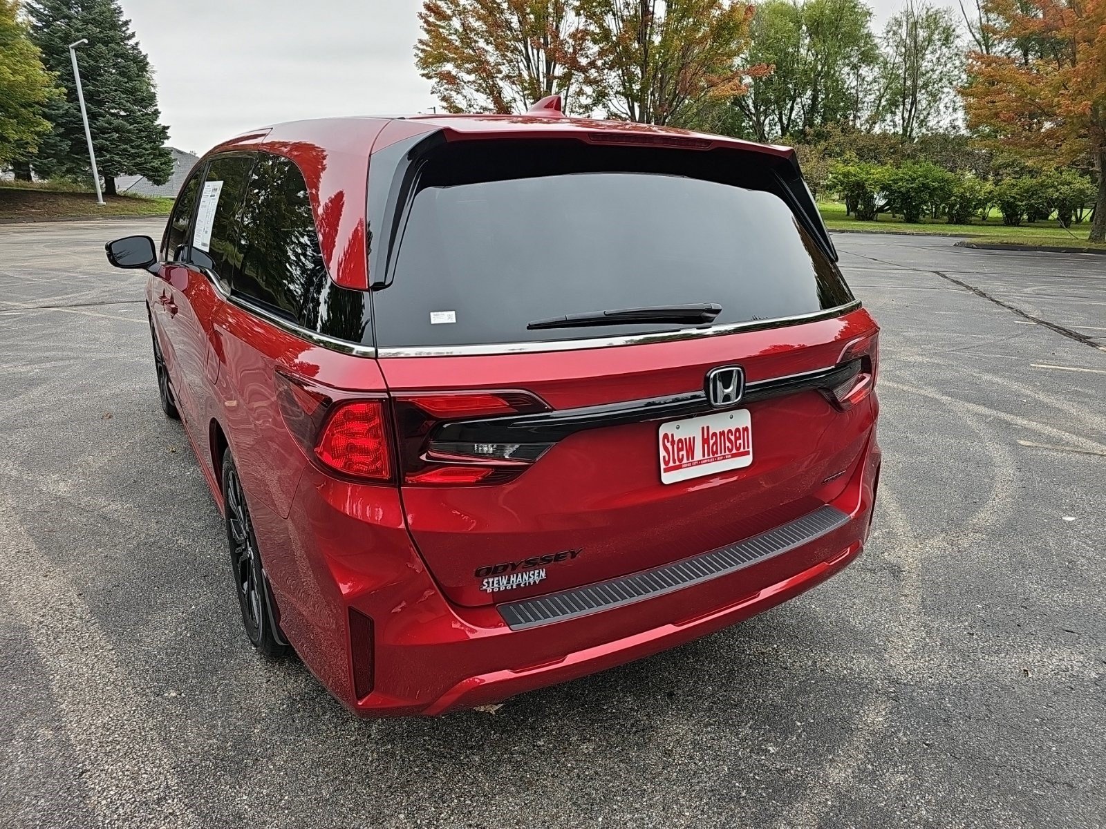 Used 2026 Honda Odyssey Sport-L image 3