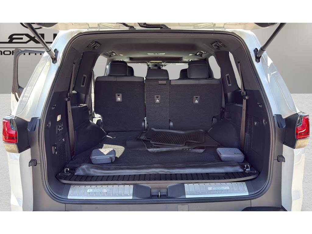 Used 2023 Lexus LX 600 4WD w/ Appearance Package image 19
