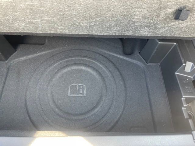 Used 2020 GMC Terrain SLE w/ Driver Convenience Package image 12