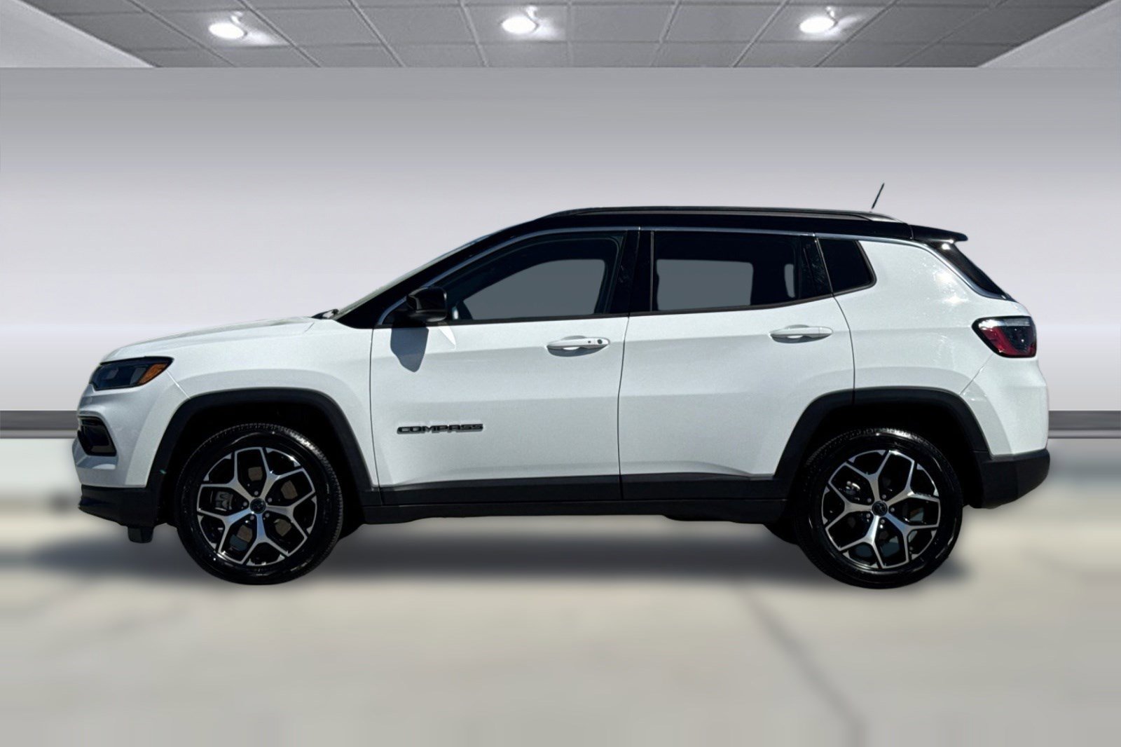 Used 2025 Jeep Compass Limited image 6