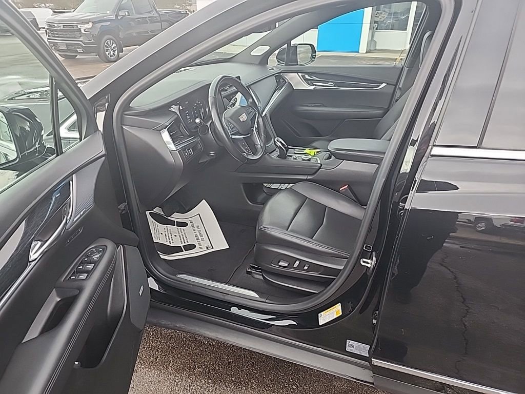 Used 2022 Cadillac XT5 Premium Luxury image 11