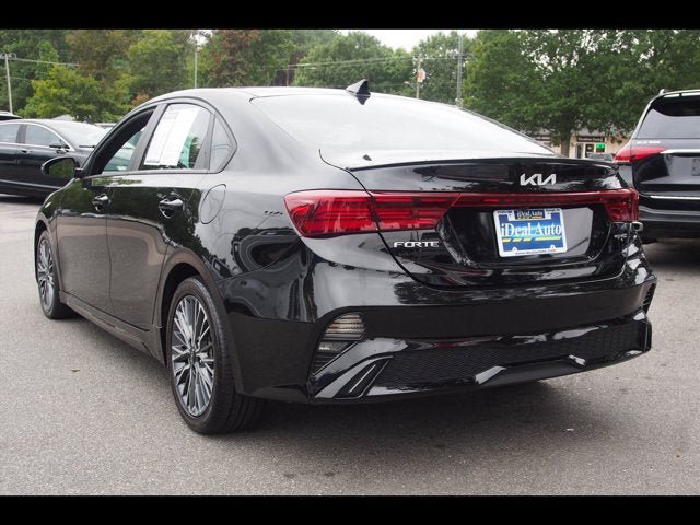 Used 2022 Kia Forte GT-Line w/ GT-Line Premium Package FWD image 3