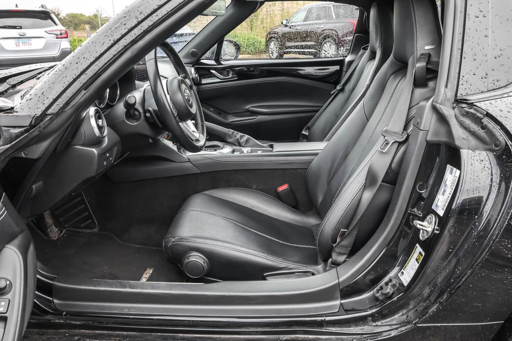 Used 2024 MAZDA MX-5 Miata RF Grand Touring RWD image 5