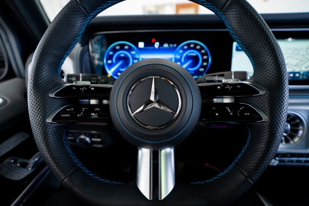 Used 2025 Mercedes-Benz G 580 w/ EQ Technology image 30