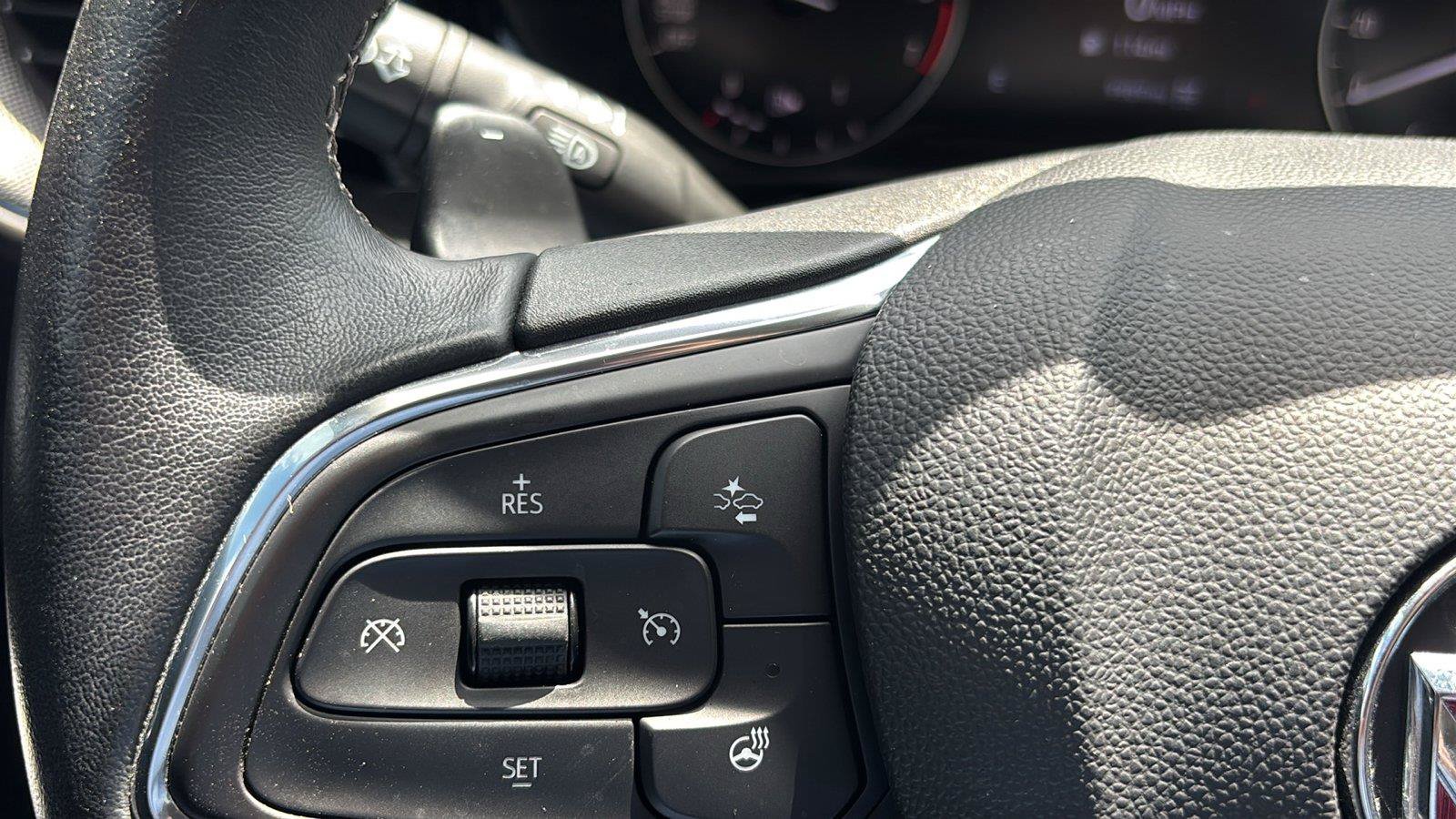 Certified 2023 Buick Envision Preferred AWD/4WD image 29
