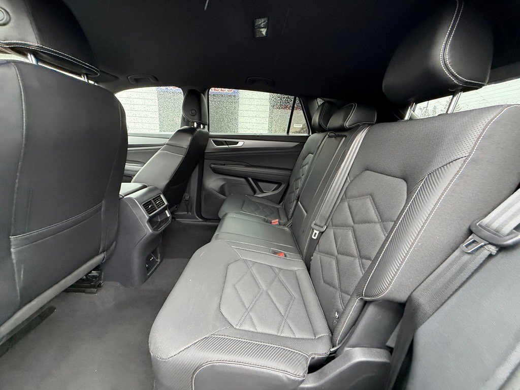 Used 2024 Volkswagen Atlas Cross Sport SE image 20