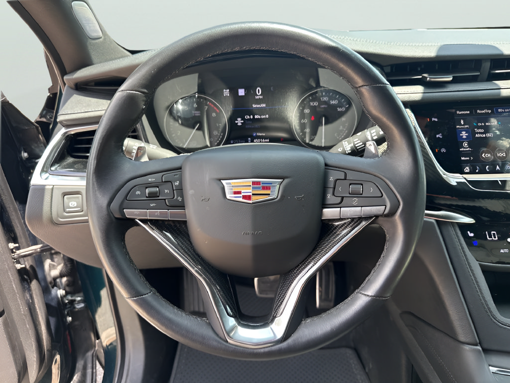 Used 2025 Cadillac XT6 Sport w/ Technology Package AWD/4WD image 18