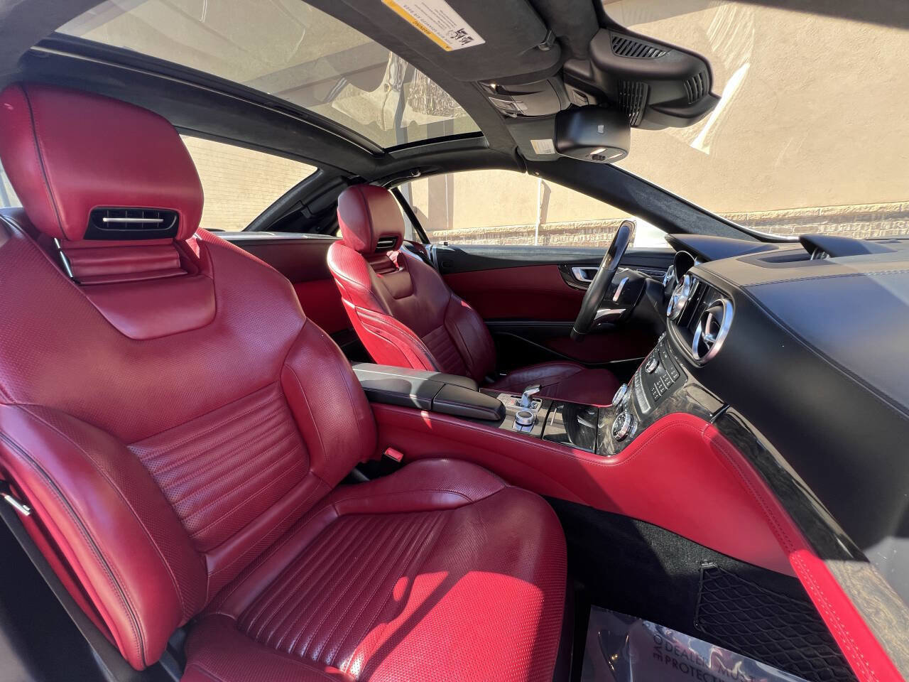 Used 2018 Mercedes-Benz SL 550 SL 550 2dr Roadster w/ Driver Assistance Package image 27