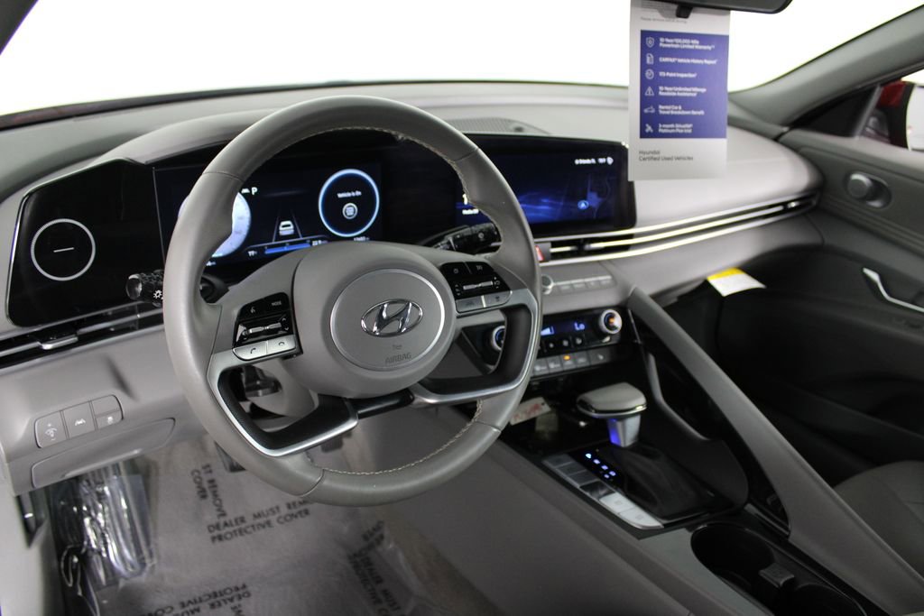 Certified 2023 Hyundai Elantra SEL w/ Convenience Package image 17