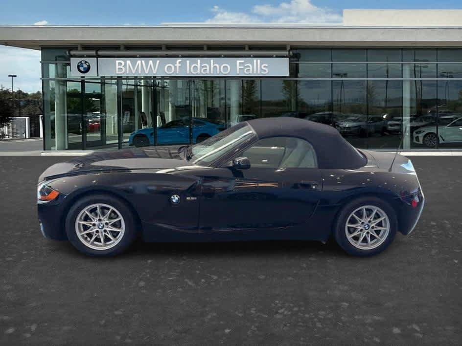 Used 2003 BMW Z4 2.5i RWD image 3