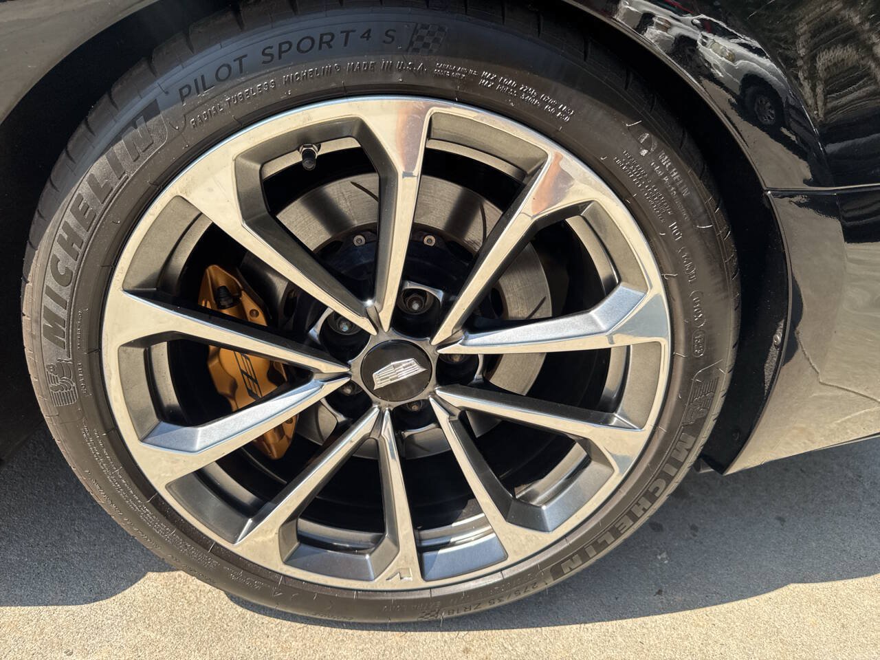 Used 2016 Cadillac ATS V w/ Luxury Package RWD image 19