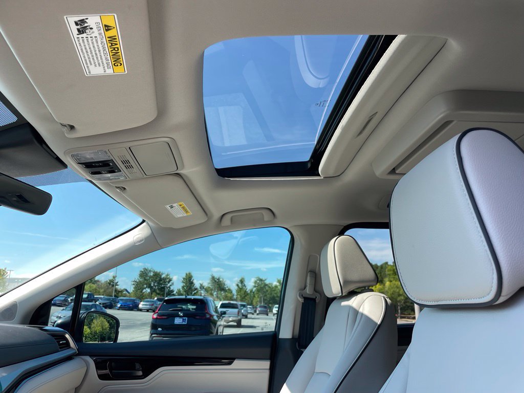 New 2027 Honda Odyssey Touring image 28