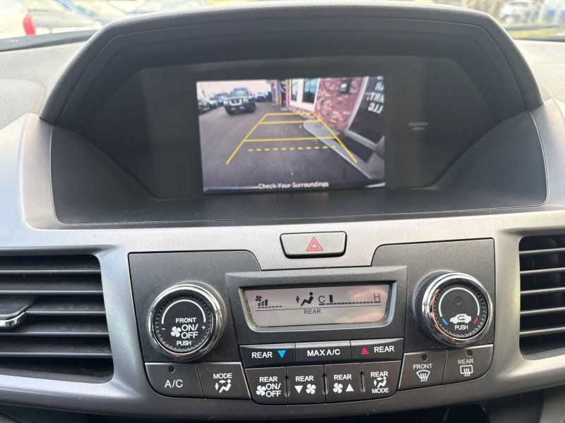 Used 2014 Honda Odyssey LX image 26