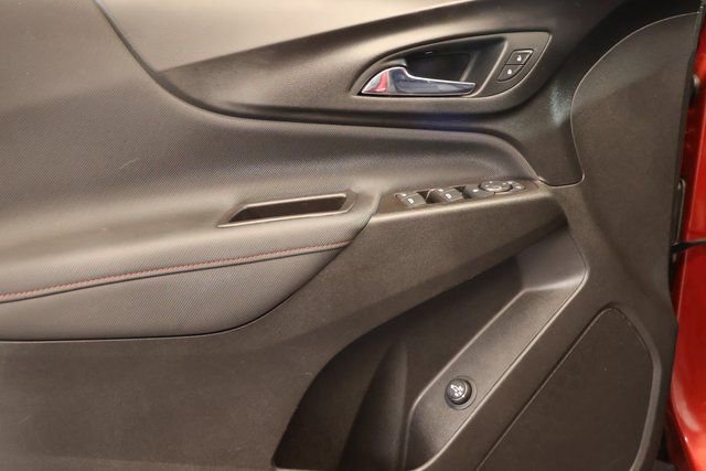 Used 2022 Chevrolet Equinox RS w/ RS Leather Package image 10