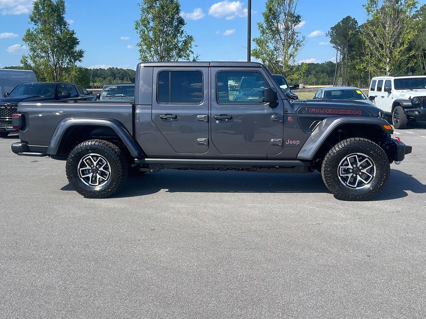 New 2026 Jeep Gladiator Mojave AWD/4WD image 8
