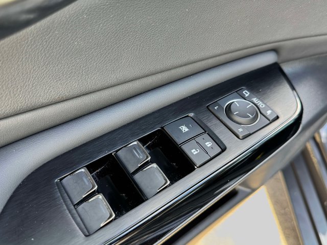 Certified 2023 Lexus ES 350 w/ Premium Package FWD image 22