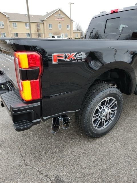 New 2026 Ford F250 Platinum w/ Platinum Plus Package image 13