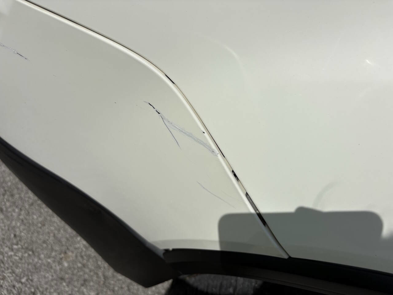 Used 2010 GMC Acadia SLE image 7