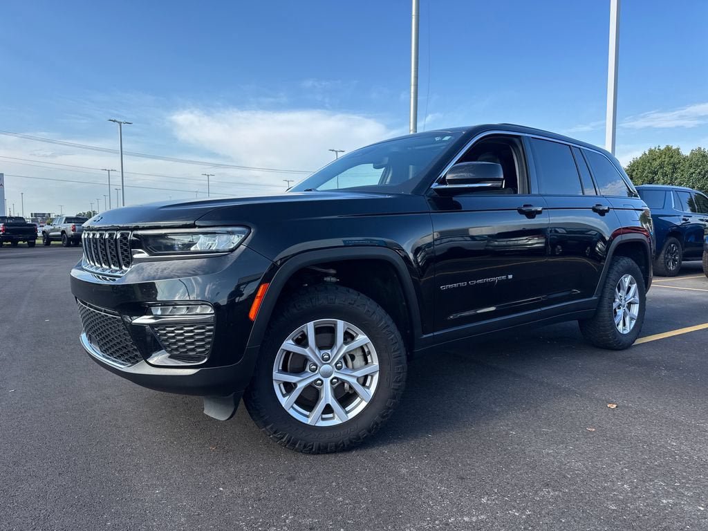 Used 2022 Jeep Grand Cherokee Limited AWD/4WD image 1