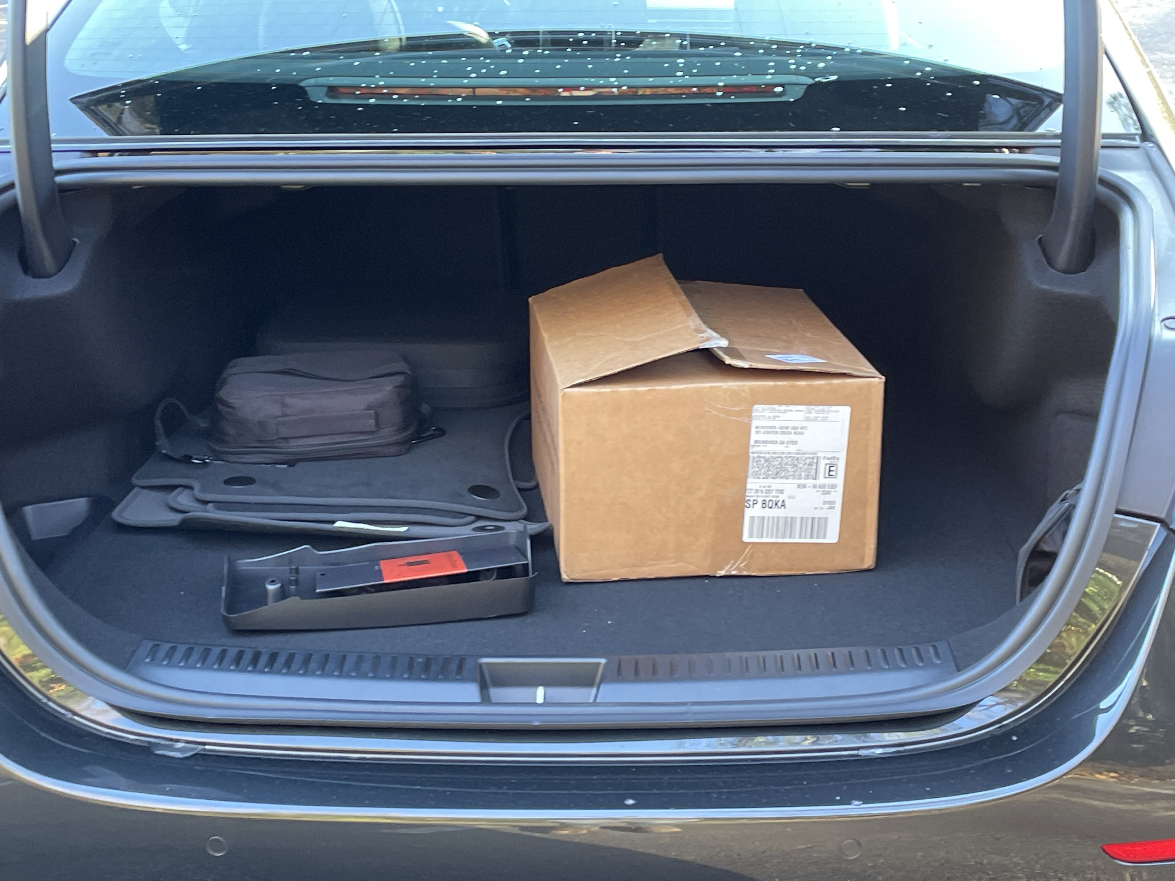 New 2026 Mercedes-Benz E 53 AMG e 4MATIC Sedan image 9