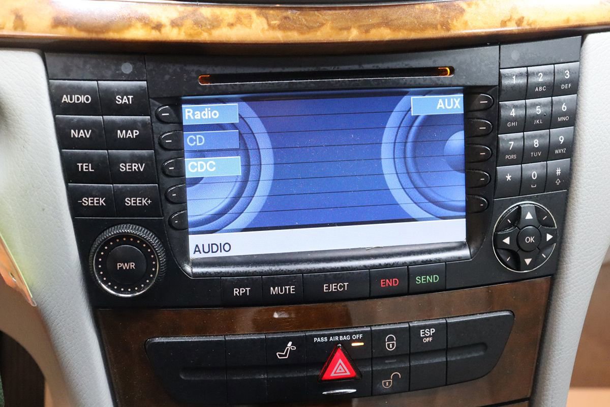 Used 2005 Mercedes-Benz E 320 CDI Sedan image 47