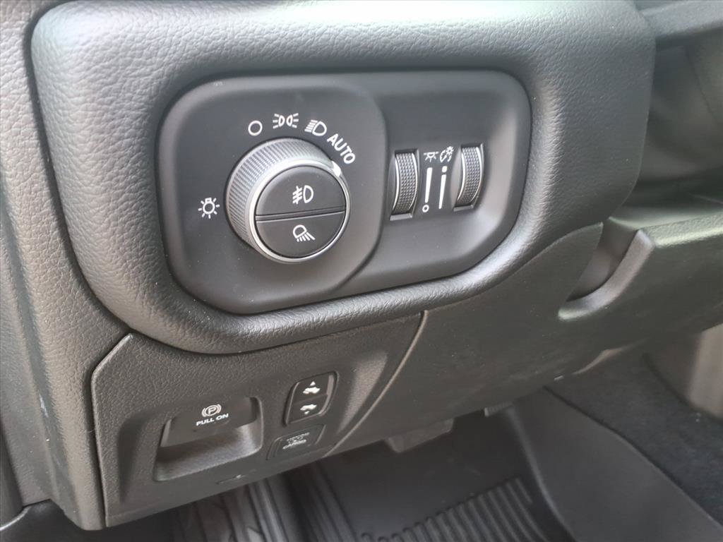 New 2026 RAM 1500 Laramie AWD/4WD image 22