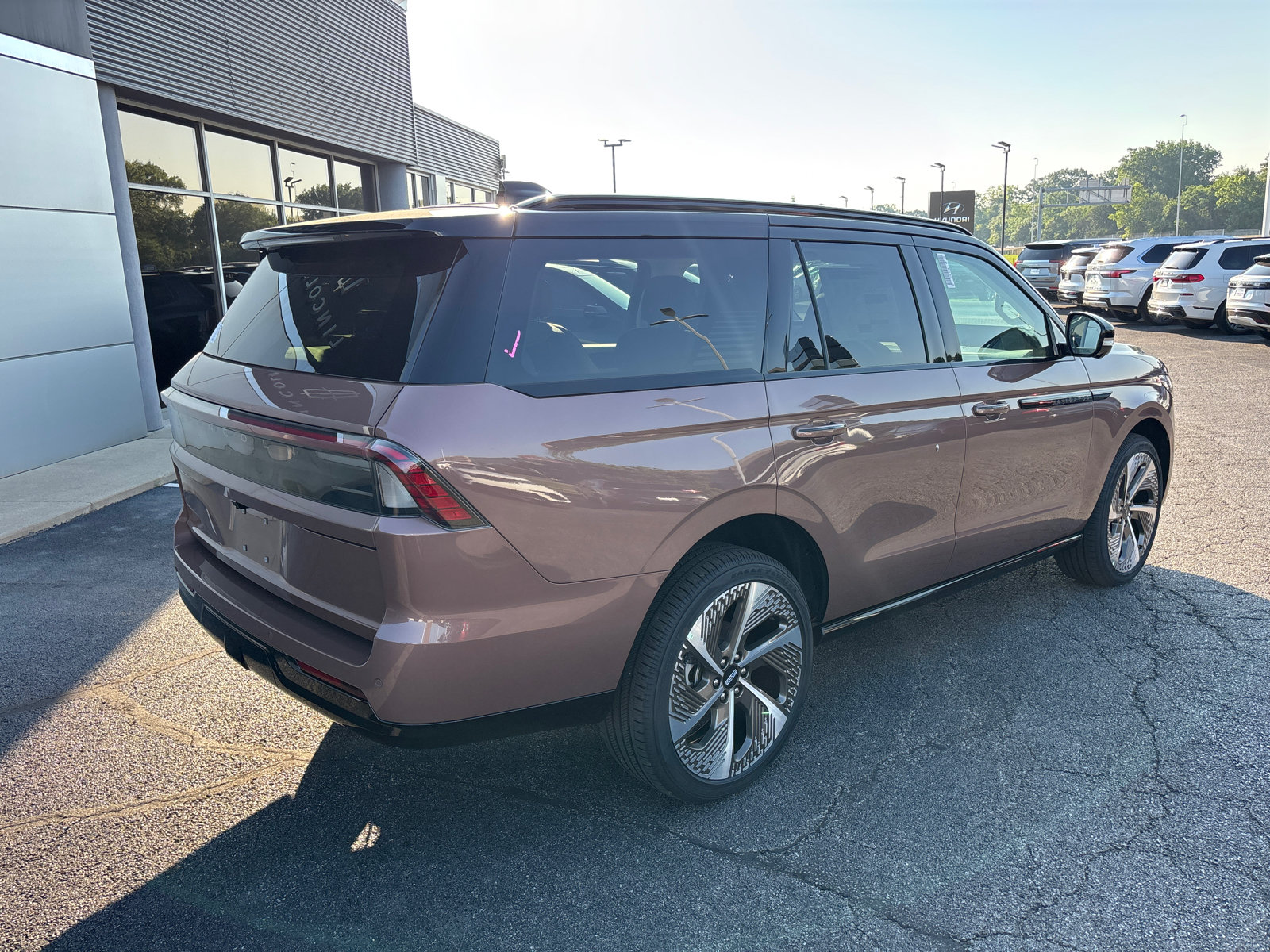 New 2026 Lincoln Navigator Black Label w/ Black Label Special Edition AWD/4WD image 7