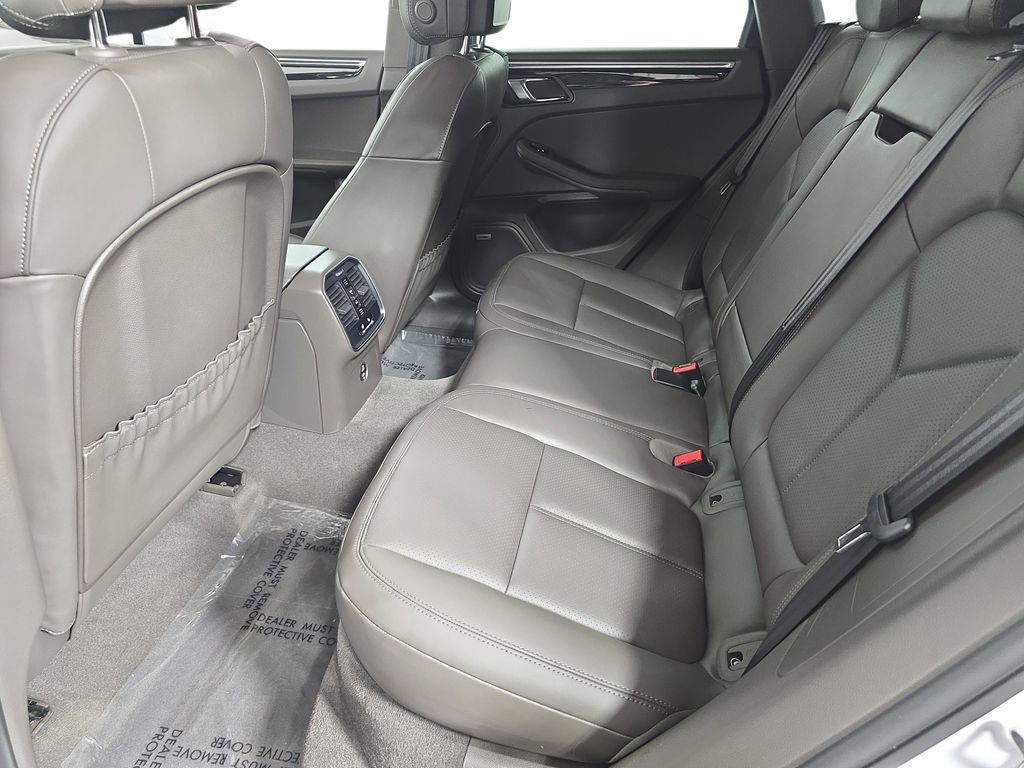 Certified 2024 Porsche Macan S image 24