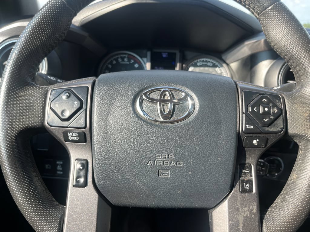 Used 2020 Toyota Tacoma TRD Off-Road w/ TRD Premium Off Road Package AWD/4WD image 47
