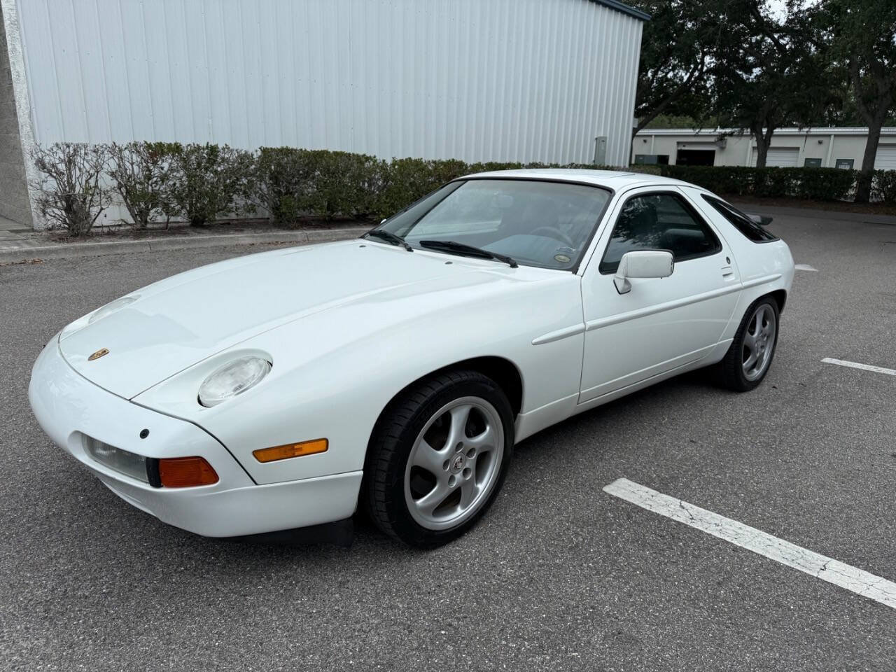 Used 1987 Porsche 928 S4 RWD image 1
