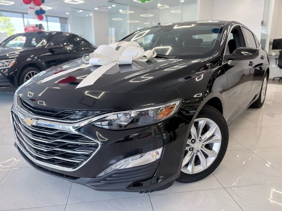 Used 2024 Chevrolet Malibu LT FWD image 1