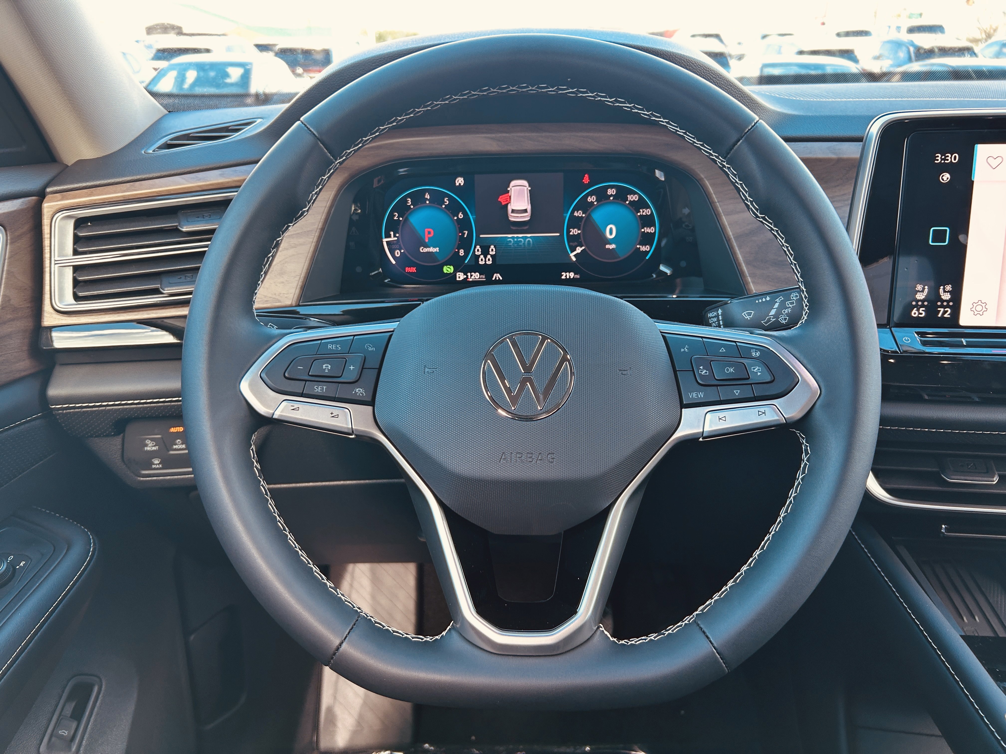 New 2026 Volkswagen Atlas SE image 11