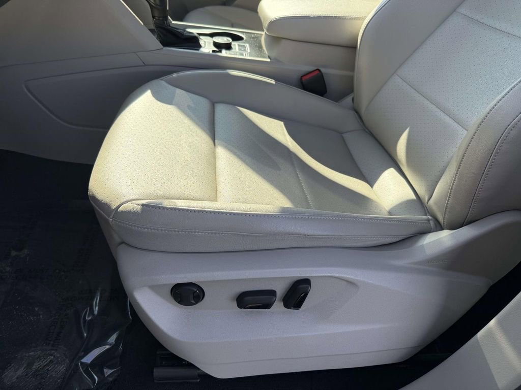 Used 2021 Volkswagen Atlas SE image 13