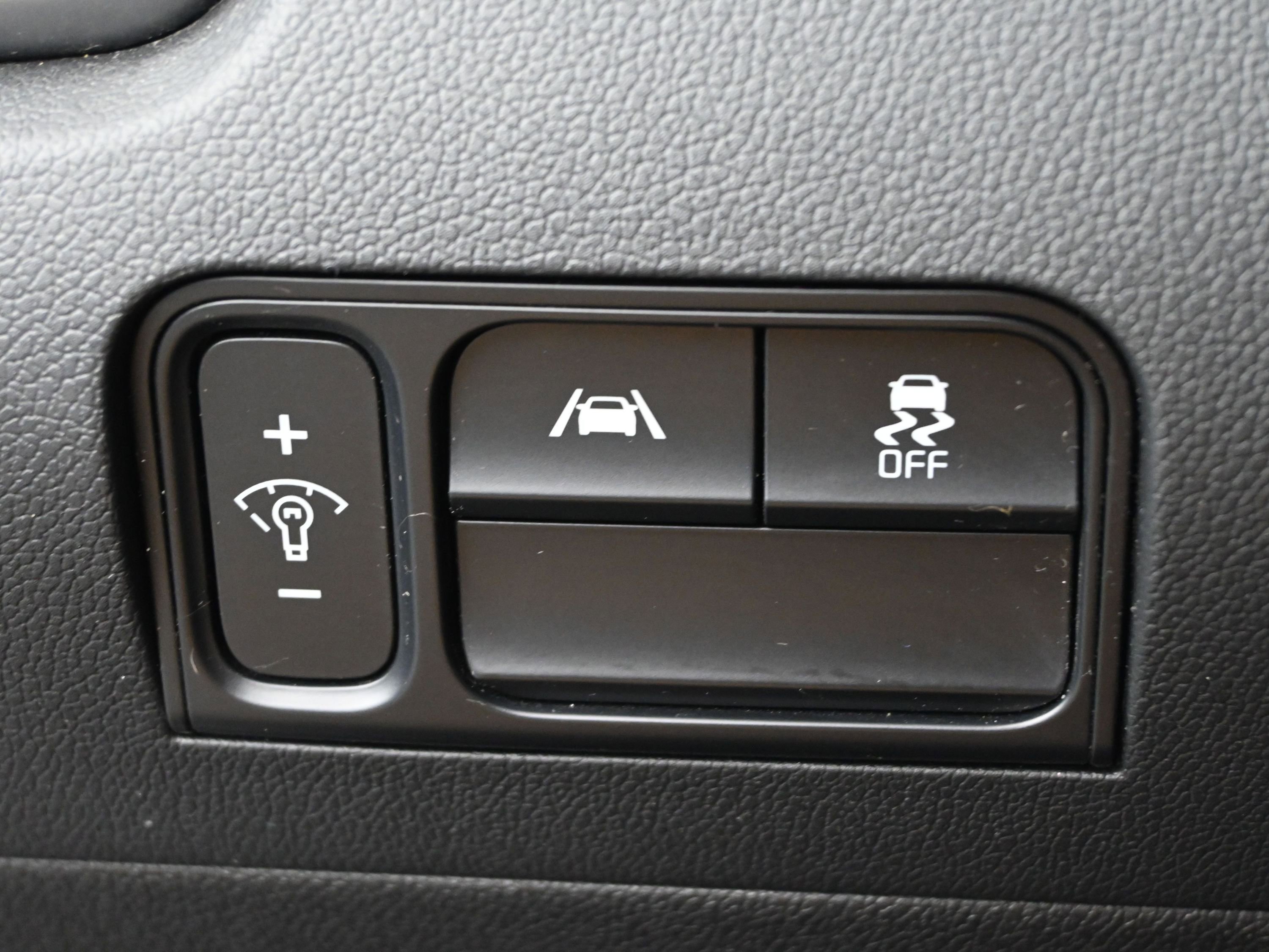 Used 2021 Kia Sorento S w/ Panoramic Sunroof Package AWD/4WD image 12