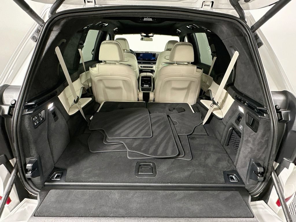 Certified 2024 BMW X7 xDrive40i w/ M Sport Package AWD/4WD image 27