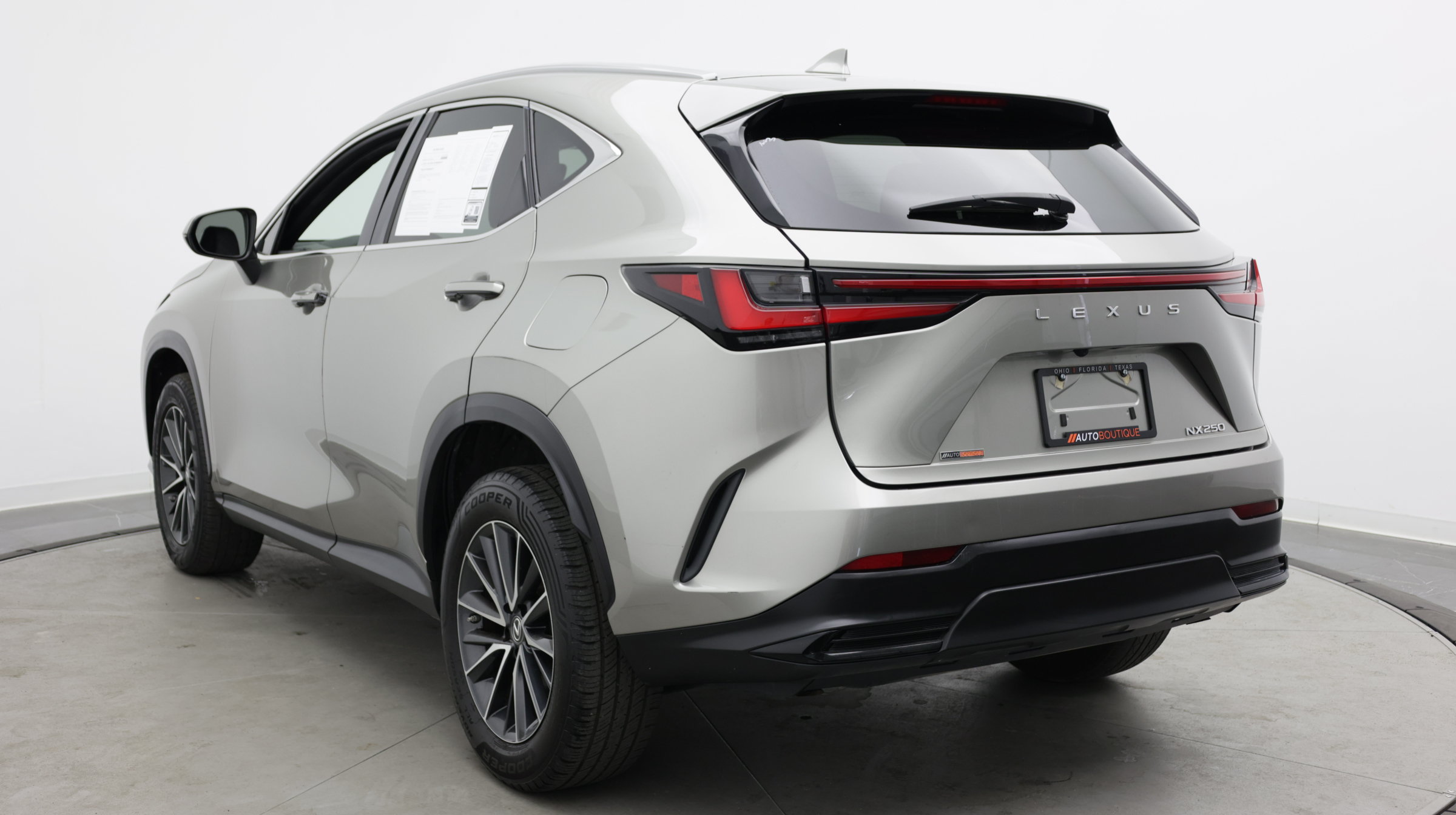 Used 2023 Lexus NX 250 FWD w/ Towing Package (2000 Lbs) image 7