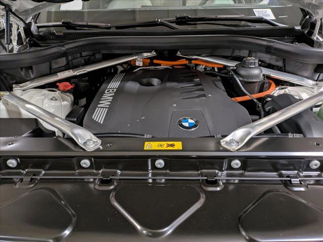 New 2026 BMW X5 xDrive50e w/ Executive Package image 18