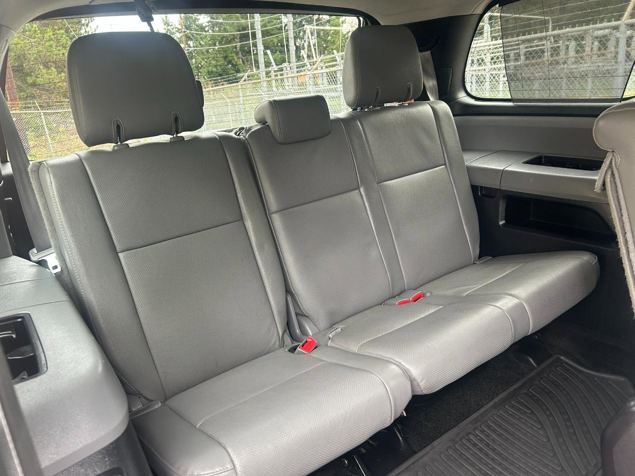 Used 2016 Toyota Sequoia Platinum AWD/4WD image 24