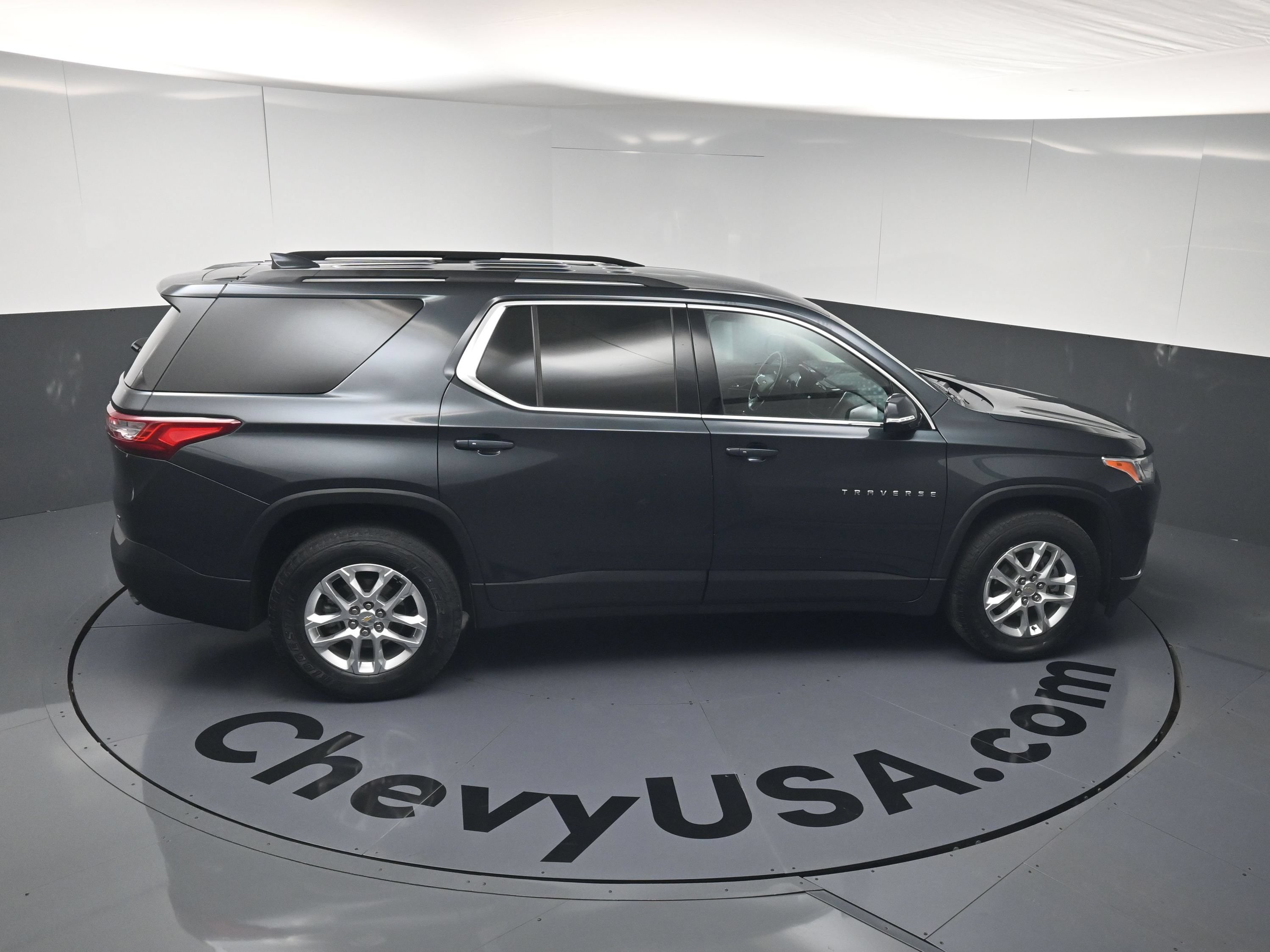 Used 2019 Chevrolet Traverse LT FWD image 33