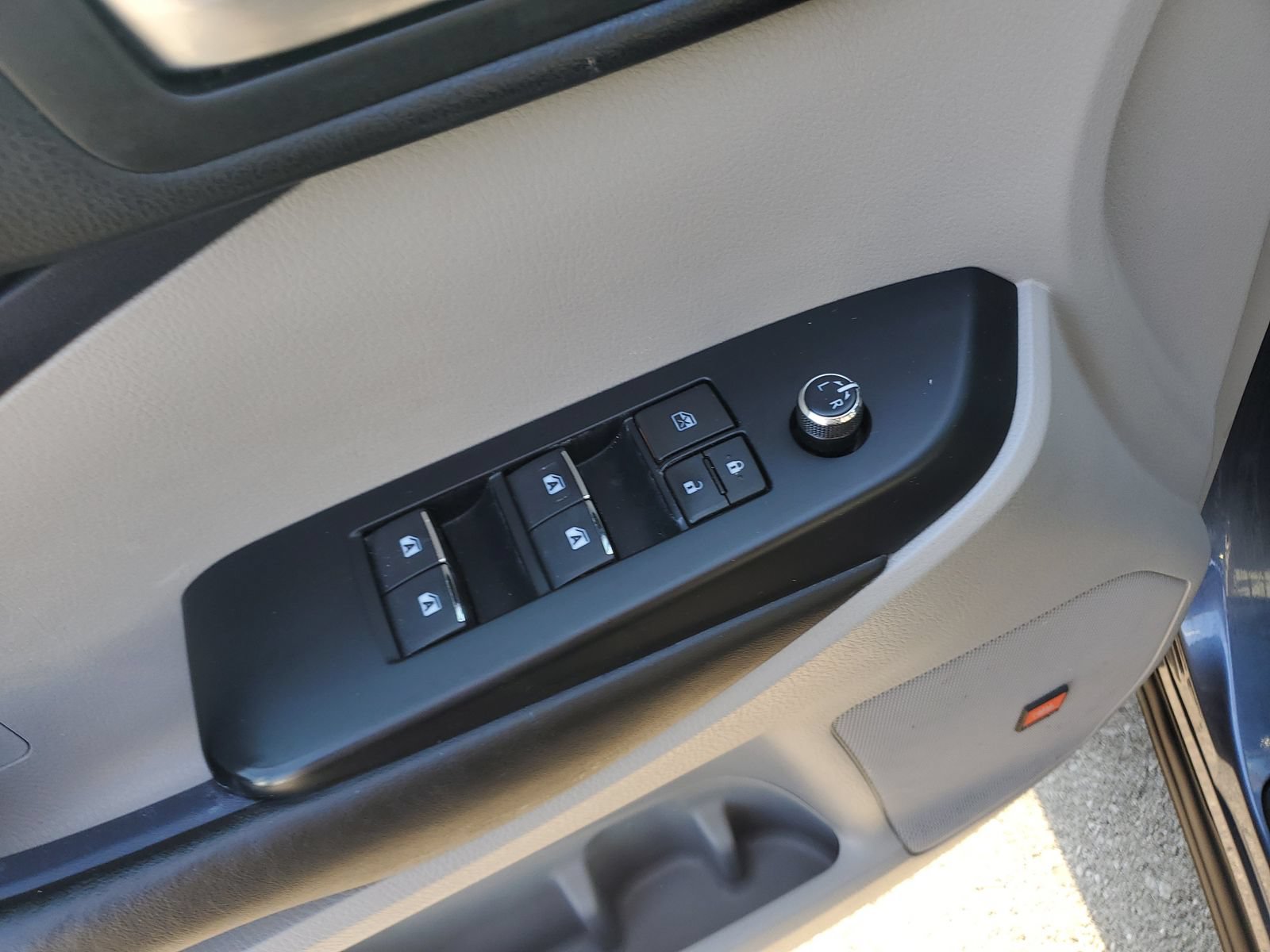 Certified 2018 Toyota Highlander Limited AWD/4WD image 21