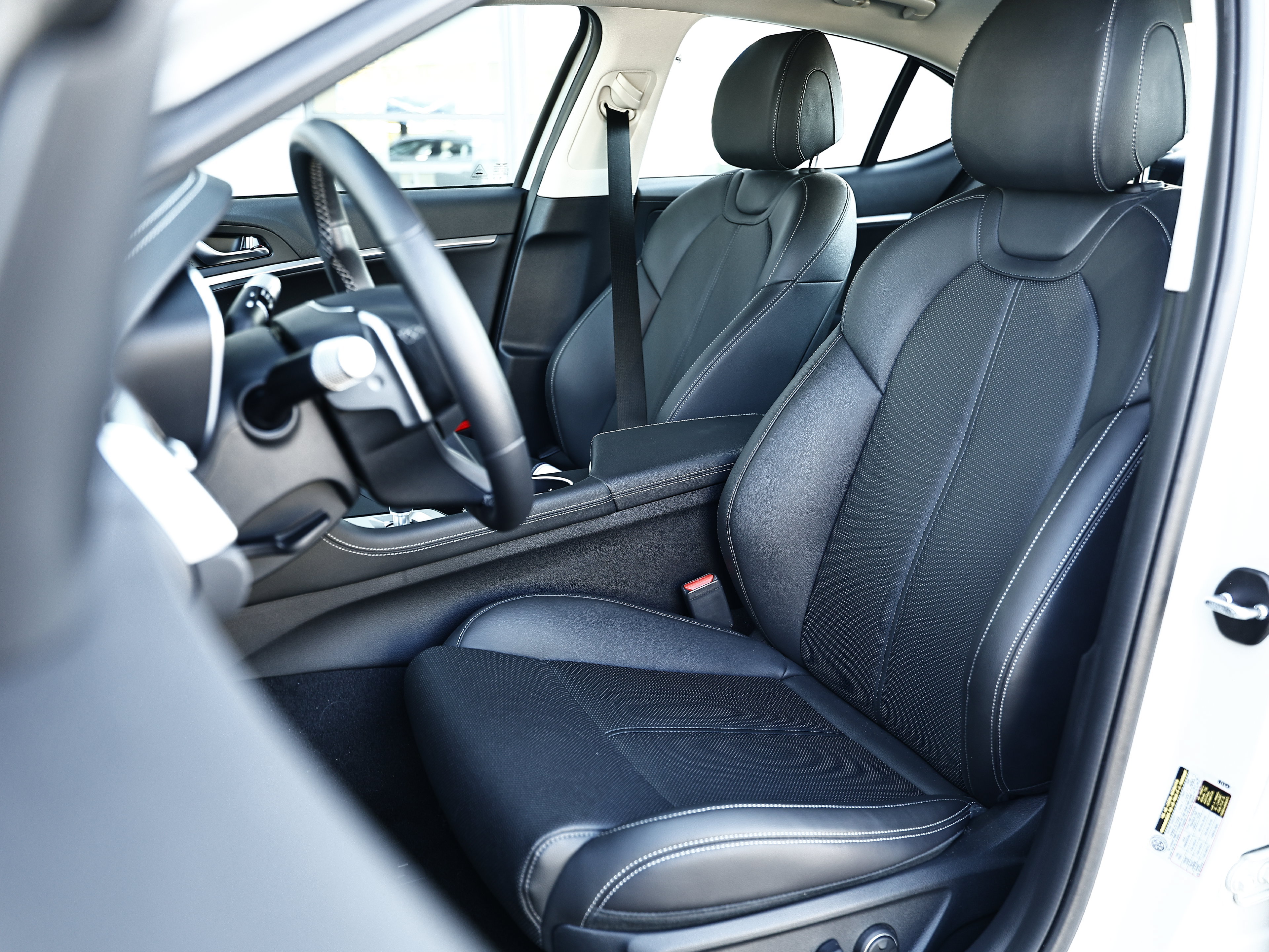 Used 2026 Genesis G70 2.5T AWD/4WD image 20