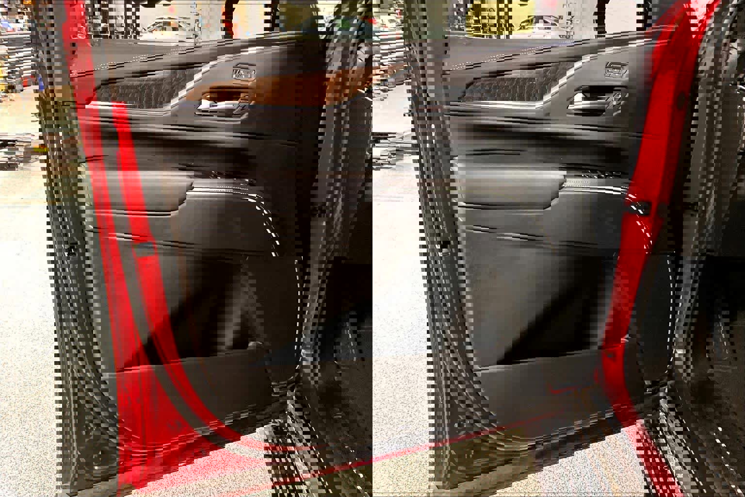 Used 2023 Cadillac Escalade ESV Sport Platinum image 20