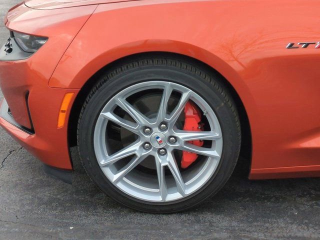 Used 2023 Chevrolet Camaro LT w/ Technology Package image 7