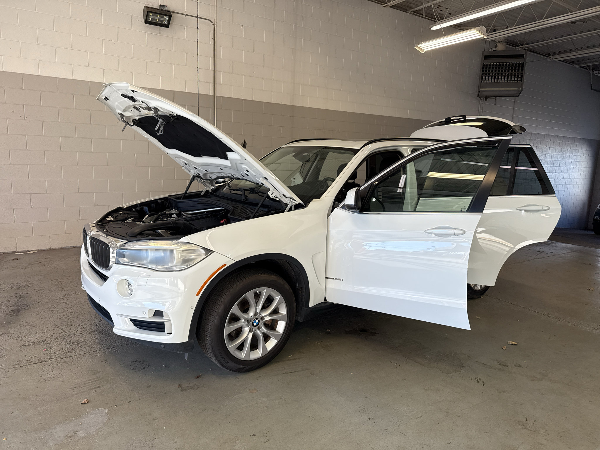 Used 2016 BMW X5 xDrive35i AWD/4WD image 12