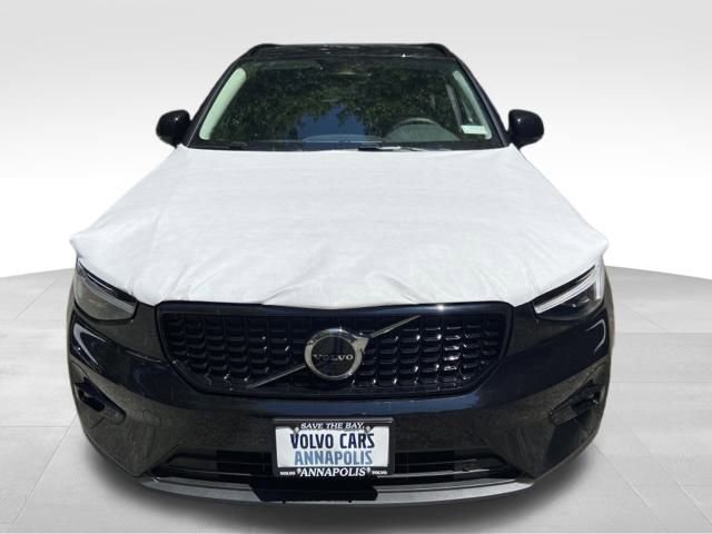 New 2026 Volvo XC40 B5 Plus w/ Protection Package Premier image 2